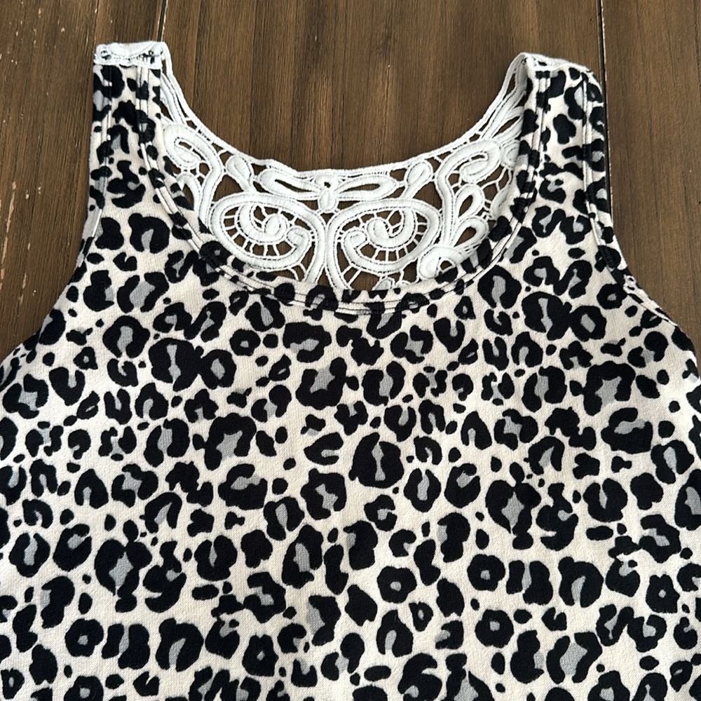 New Rene Rofe sleepwear top small* - Picture 2 of 4